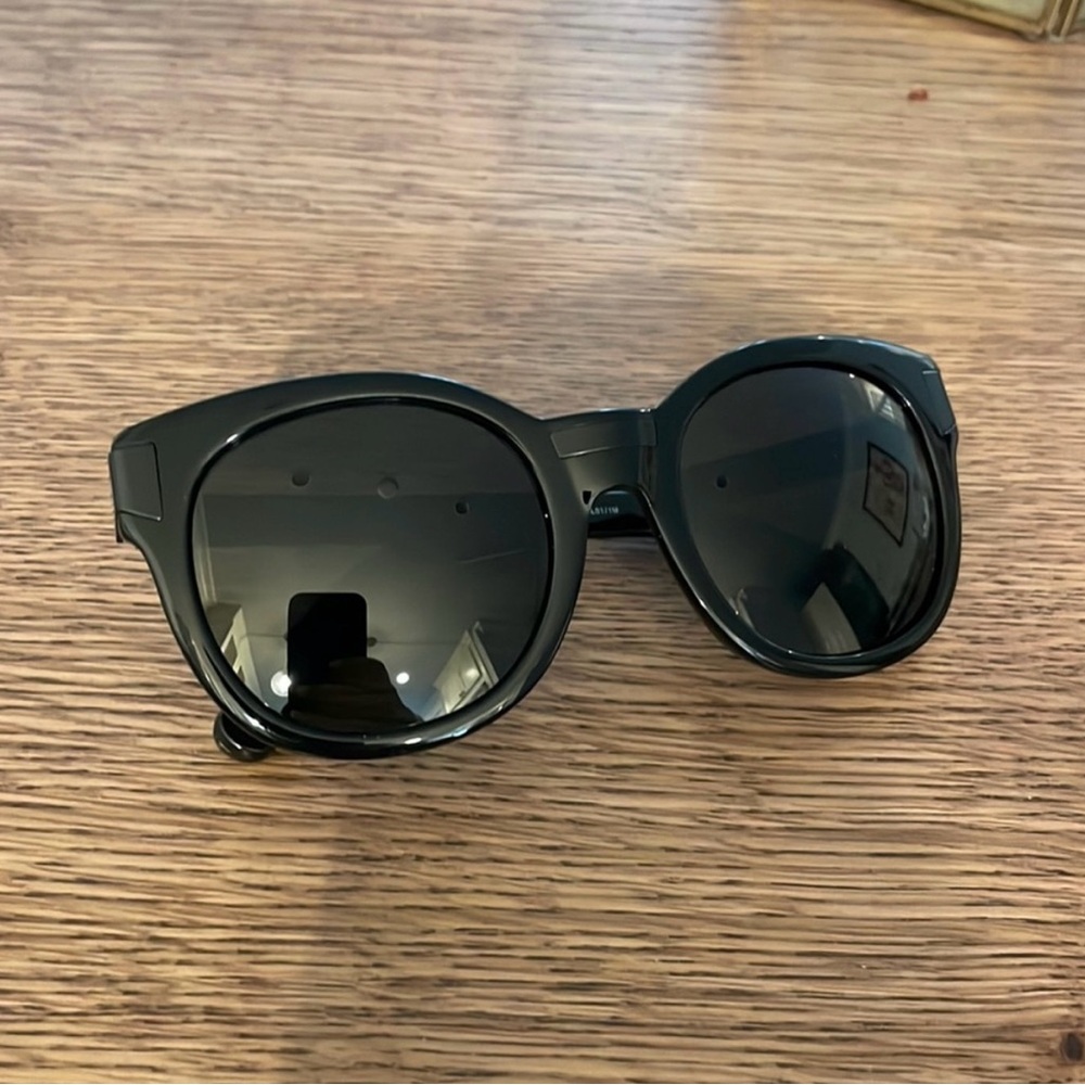 Elizabeth and James Black Sunglasses - Biscanye